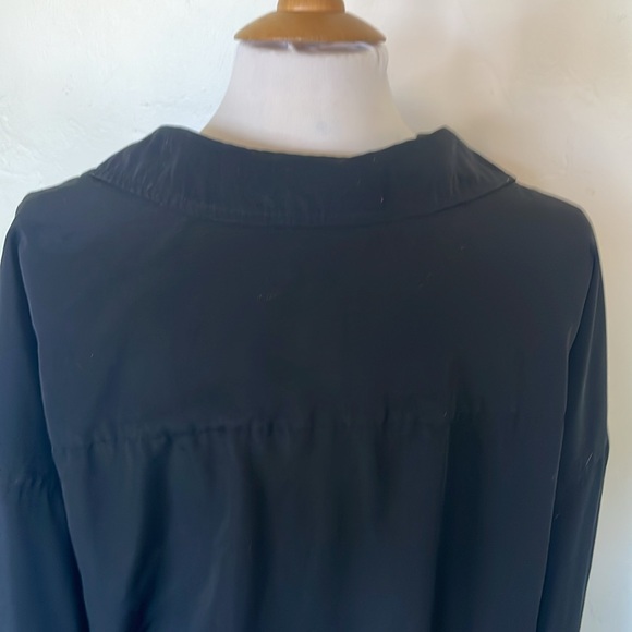 Chico's Black Long Sleeve Button Front 100% Polyester Chico's Size 3 Blouse Top - Picture 6 of 8